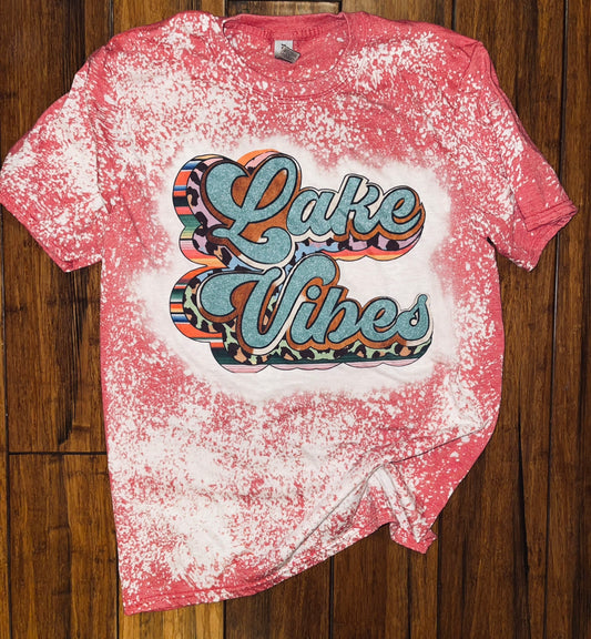 Lake vibes tee