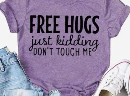 Free hugs tee